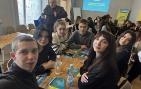 Козятинські студенти з тренінгу у Вінниці привезли цінний подарунок