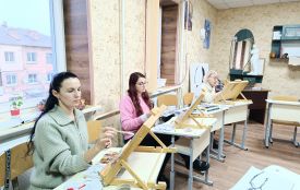 Уроки малювання для дорослих проводять у Козятині безкоштовно