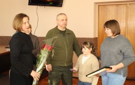 Родині Героя Дениса Ясінського вручили відзнаку Президента України «За оборону України»