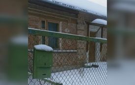 У Глухівцях стався злочин. Від будинку загиблого Героя вкрали прапор