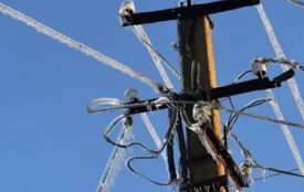 Обледеніння, обірвані лінії, аварійні відключення. В області без світла понад 90 тисяч споживачів