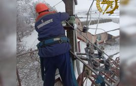 Другу добу енергетики Вінниччини ліквідовують наслідки обледеніння. Ще є знеструмлені оселі