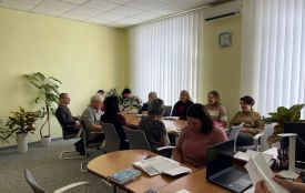 Температурний режим, робота гуртків за відсутності світла, реформування шкіл — про що говорили на нараді Департаменту