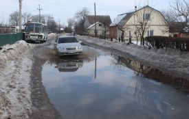 Без лопати і віника водовідведення на вулиці Винниченка поки не працює