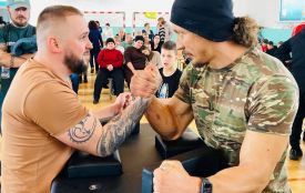 Провели турнір з армрестлінгу та гирьового спорту пам’яті Героя Олега Беженара