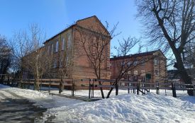 Затопило кабінет із ремонтом і бібліотеку: що не так із дахом першого ліцею — обговорювали на сесії