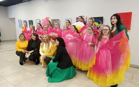 Мистецтво без бар’єрів: на всеукраїнському проєкті зібрали гроші для розвідників і створили картину