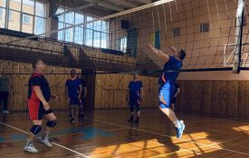 Заспокойтесь, а то ви тут все порозбиваєте