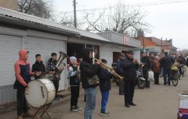 Концертами просто неба дитячий оркестр з Браїлова зібрав понад 6 мільйонів гривень