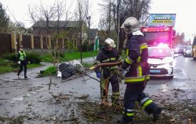 Помаранчева тривога: вітер 25 м/с та нічні -5°C випробовують область на міцність