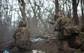 Пекельна доба на фронті — наші воїни відбили понад дві сотні атак по всій лінії вогню