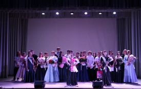 Радісні усмішки, сльози смутку, ніжні шкільні вальси. Випуск-2026 опорного ліцею Козятина