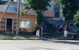 Зупинка біля лікарні виглядатиме по-новому
