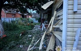 Вибухи під час тривоги пролунали на Вінниччині. Пошкоджені будинки, є поранені (ФОТО)