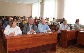 Говорили про вул. Винниченка, сезонні захворювання: головне з апаратної наради у Козятині